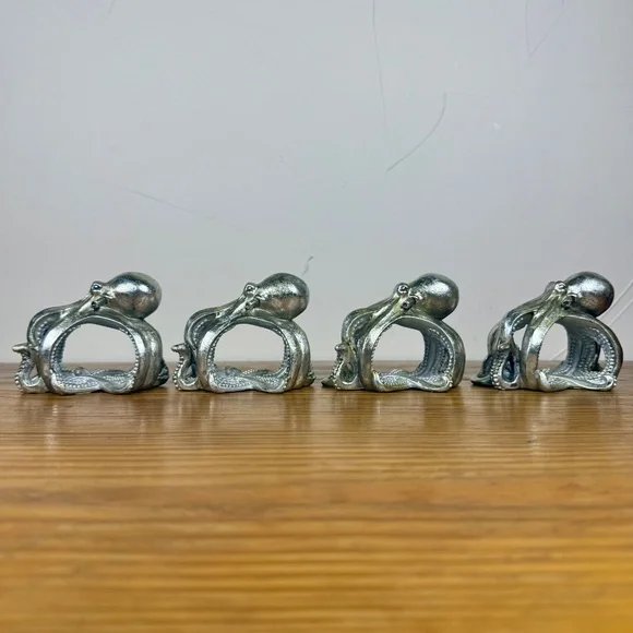 Set of 4 Silver Octopus Napkin Rings | Coastal Resin Sculpted Design | Nautical - Picture 4 of 15